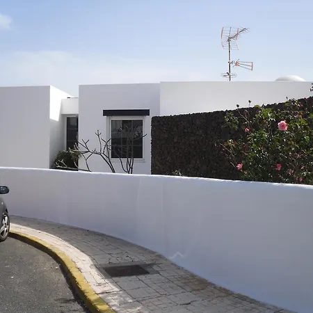 Casa Chela & Hijos